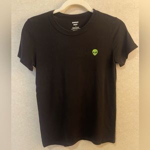 Aritzia Logo Tee 👽 💚